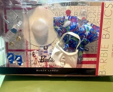 2011 Mattel Barbie Basics Look No. 02 Collection 003 Fashion Accessories W3339