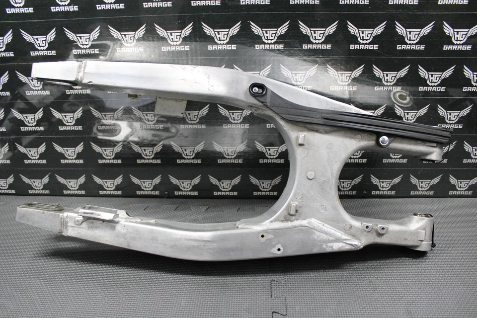 2001 HONDA CR125R CR250R OEM BRAÇO OSCILANTE SUSPENSÃO BRAÇO OSCILANTE 52200-KZ4-J30 BOM - Imagem 3 de 4