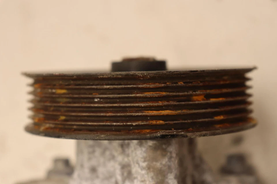 2016-2017 NISSAN ROGUE ENGINE COOLANT WATER PUMP W/ PIPE TUBE OEM - Image 2 of 4