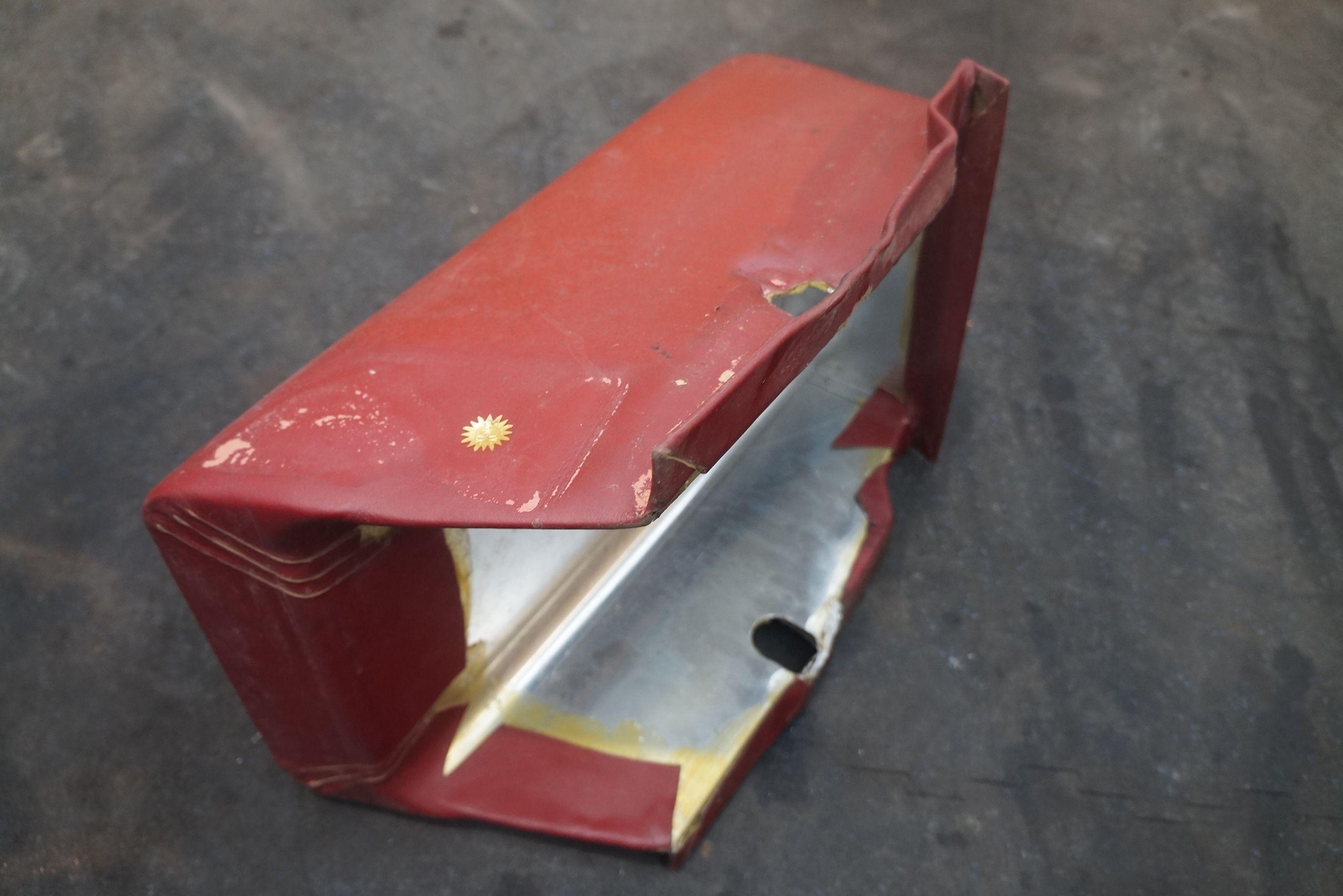 Center Console Rear Armrest Cover Trim Panel 60681200 Ferrari Mondial 82 *Note*