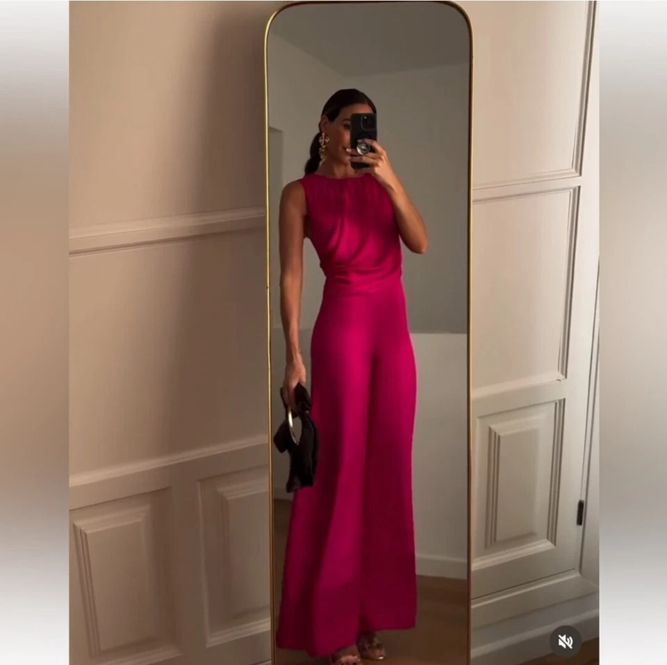 Nuevo con etiquetas ZARA CINTURA FRUNCIDA EFECTO SATINADO MONO TALLA L Foto 2 de 4