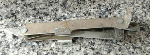 Rear Hatchback Liftgate Latch Assembly 1982 82 Nissan Datsun 210 Station Wagon - Picture 2 of 10