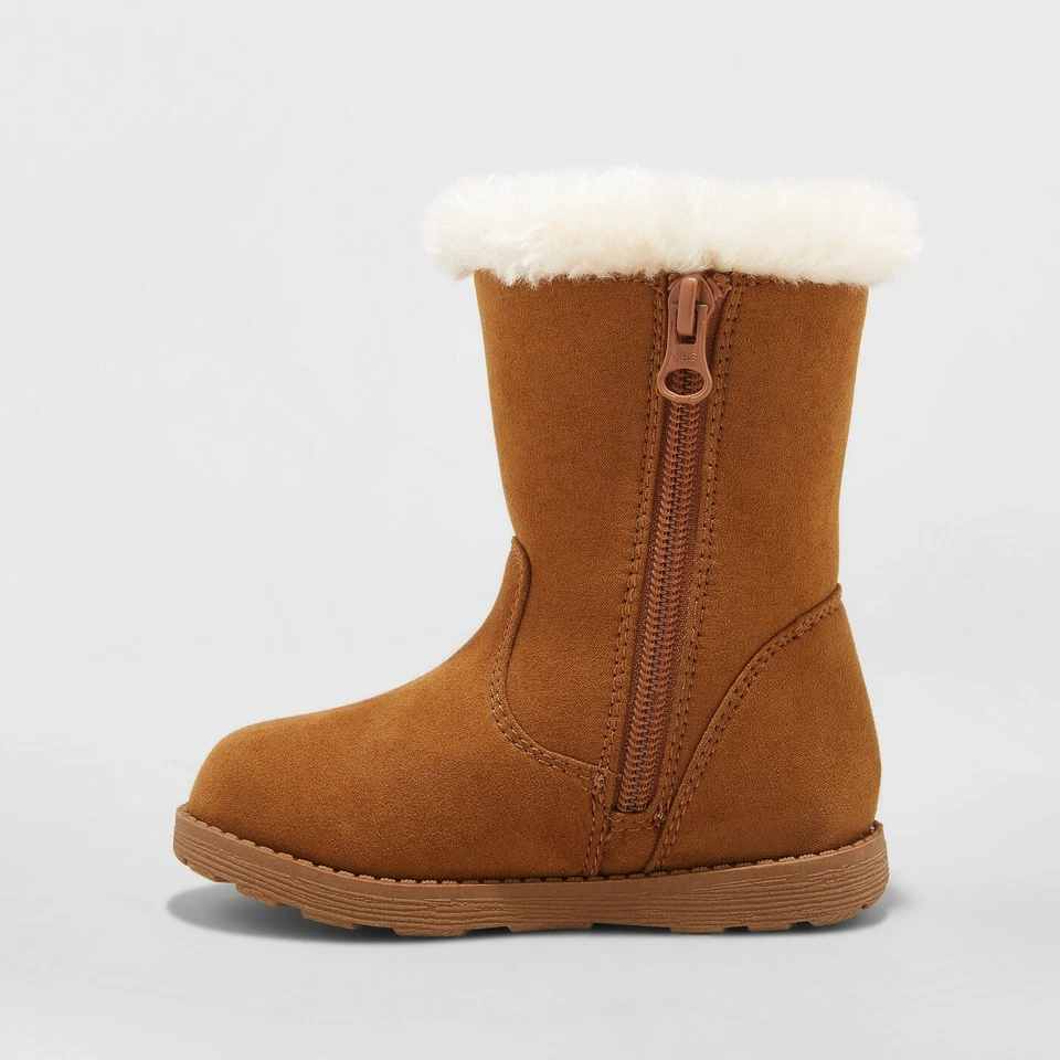 Botas de moda Katrina polar para niñas pequeñas - Cat & Jack - marrón castaño 5 Foto 2 de 4