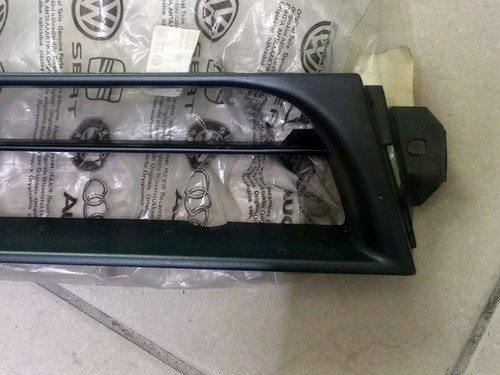 SEAT VW AUDI SKODA FRONT BUMPER GRILLE MASK NEW ORIGINAL 6K0853677A - Picture 2 of 8