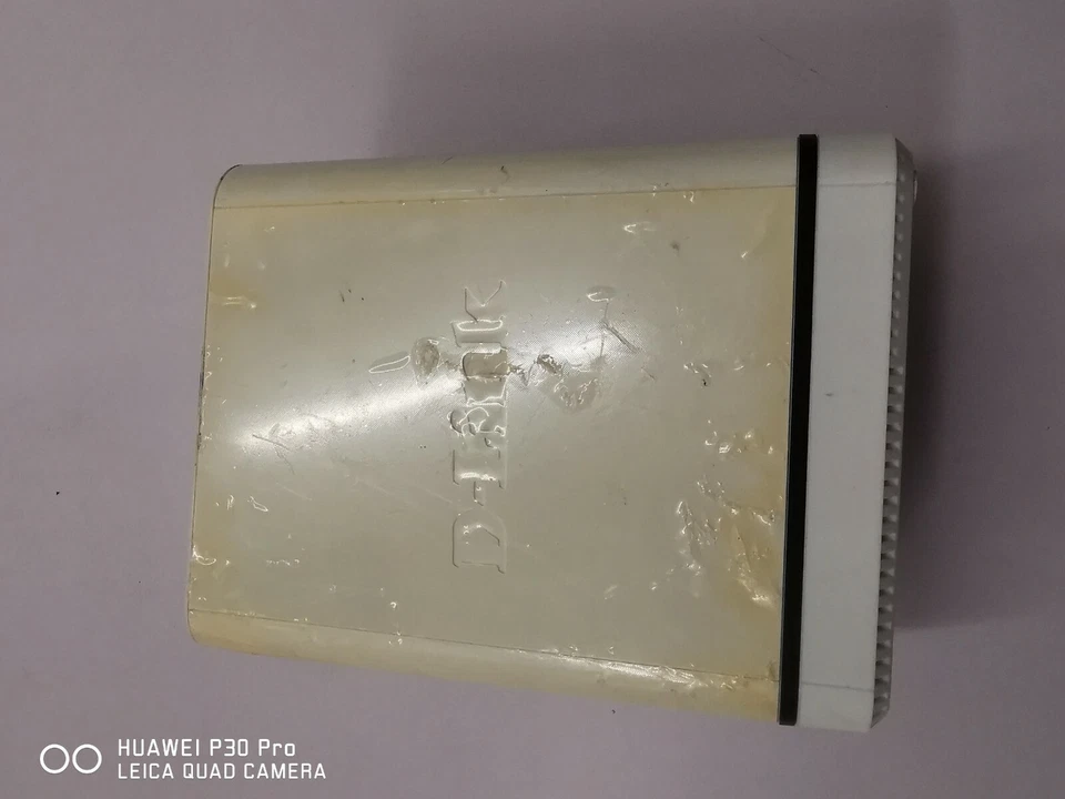 D-Link DNS-320LW Stockage réseau avec 3TB Disques durs sans chargeur !!!!  - Image 2 of 4