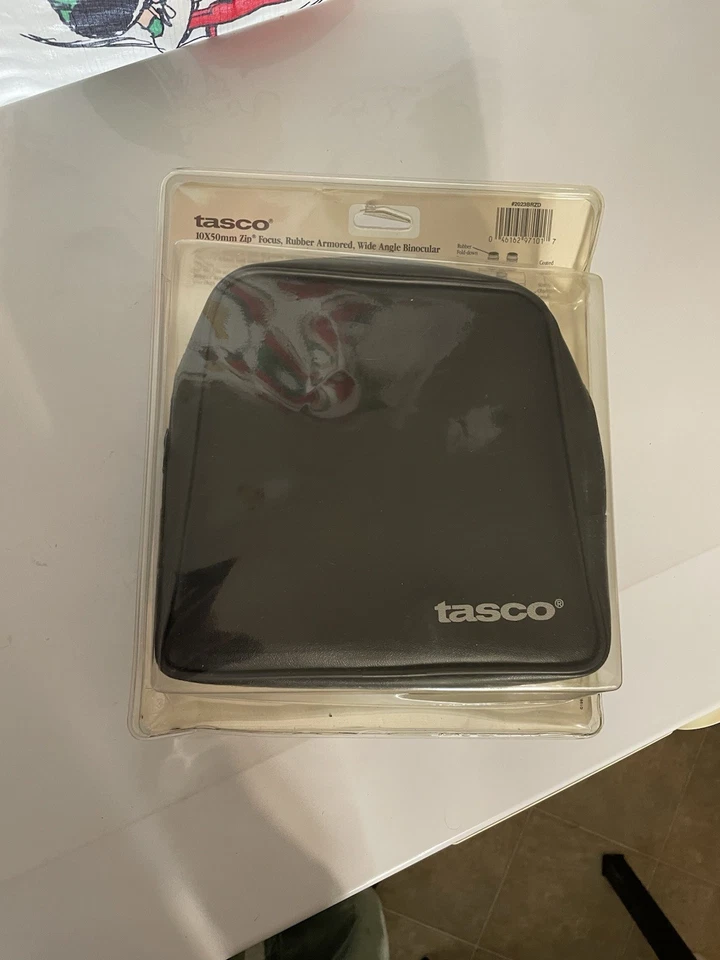 Tasco Wide Angle and Rubber 2023BRZ 10x50MM Binoculars - Sightseeing Hunting - Image 2 of 4