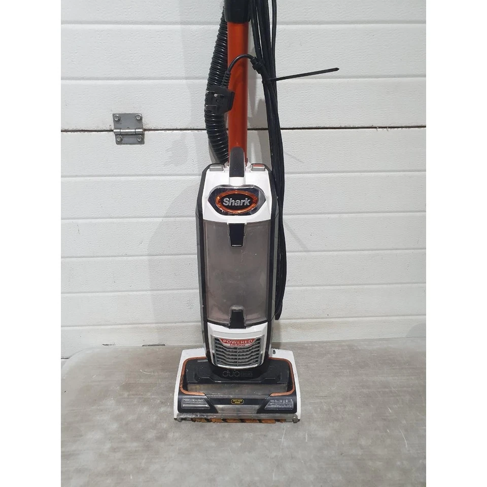 Shark NZ801UK 40 Anti Hair Wrap Upright Vacuum Cleaner White Corded 750W Bagless - Image 2 of 4
