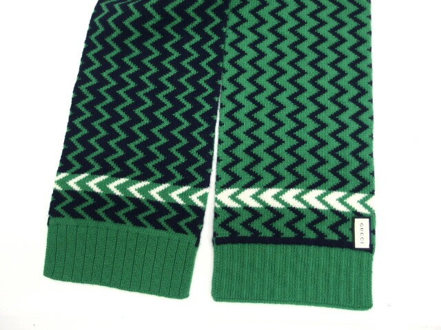 Authentic Gucci Chevron Pattern Wool Reversible K… - image 18