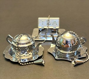 3 Vgt Mini Metal Tea Strainers Infusers ~ Teapot and House Shaped with Trays