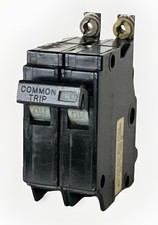 Cutler Hammer CHB220 Circuit Breaker 20 AMP 2P 1/2 Notch Metal Feet used