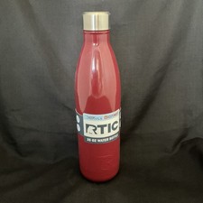 Botella de agua RTIC 25 oz nueva con etiquetas, acero inoxidable 18/8, rojo arándano/granate, retirada