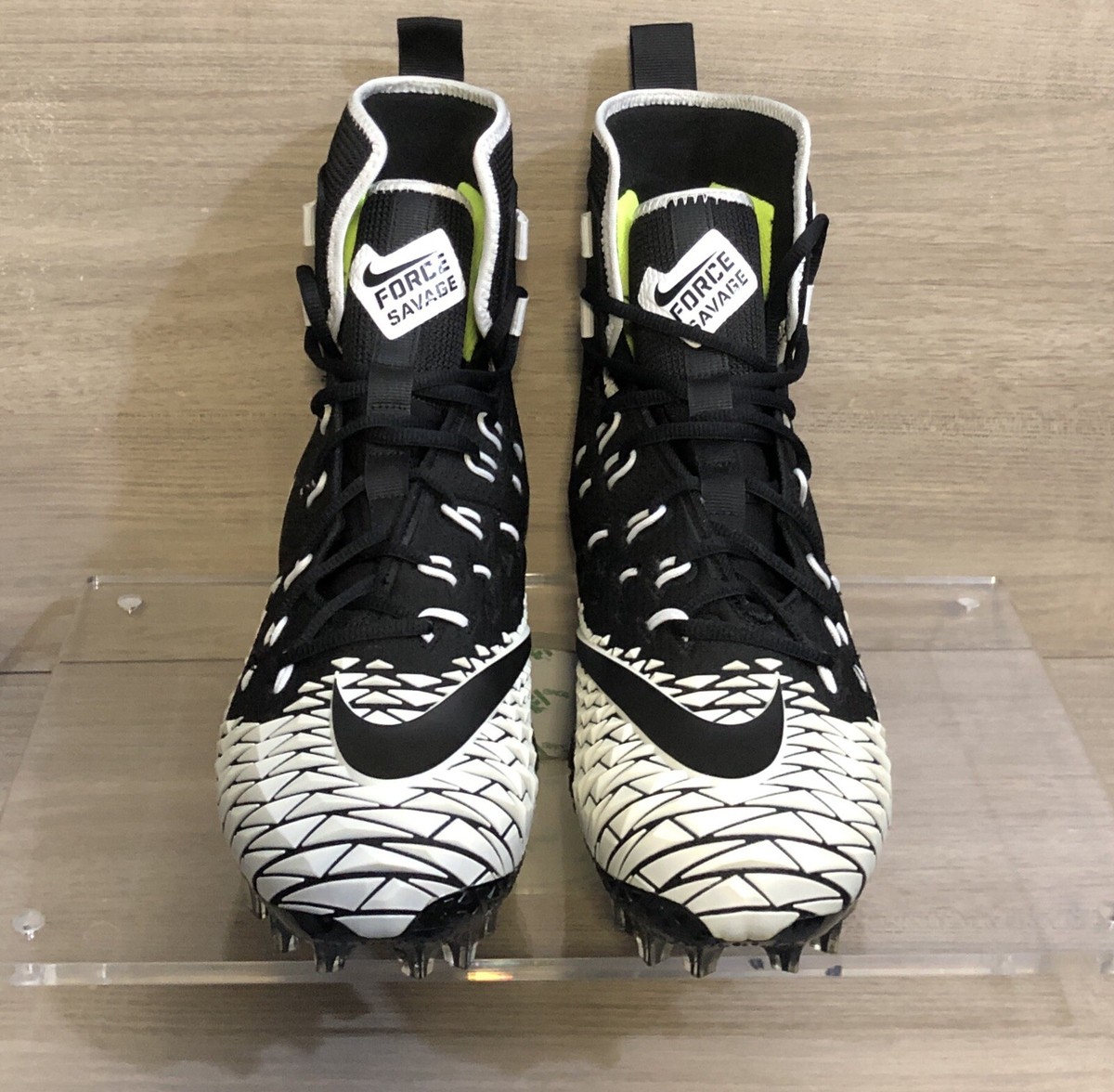 NWOT Nike Force Savage Elite Football Cleats Men\'s 17 Black White 857063-010 Amazon.com | Nike Men main image 2