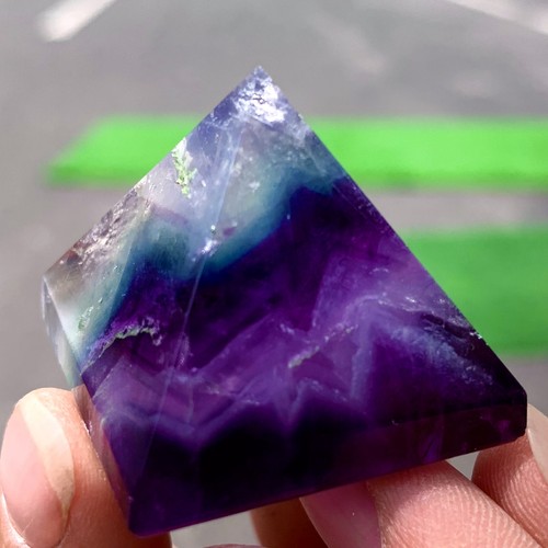 37G Natural fluorite Pyramid Chakra Treatment Energy Stone Generator Spiritual - Picture 22 of 23