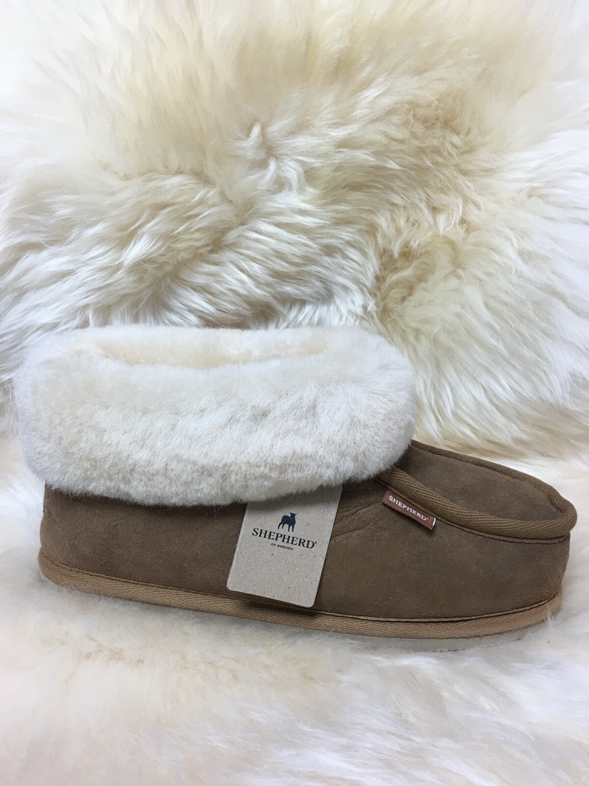 SAOLA Ladies Genuine Sheepskin Hard Sole Lena Very Warm Bootie Slippers Chestnut