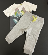NEW Tommy Bahama 2-piece set Size 3-6 Months 