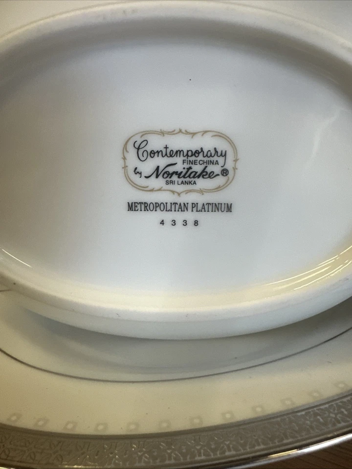 Juego de vajilla Noritake China 68 piezas Metropolitan Platinum 4338 nuevo Foto 4 de 4