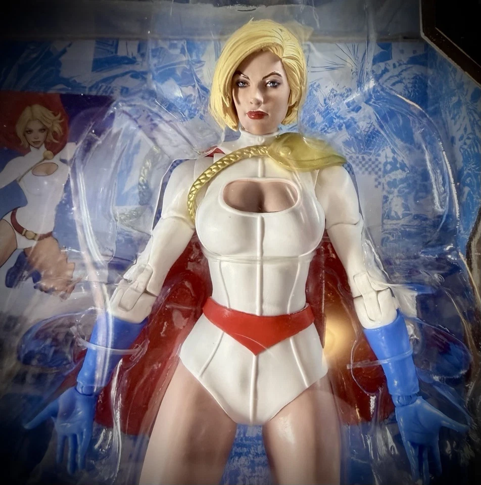 McFarlane Toys DC Multiverse Power Girl: Reborn 收藏版 #31 — 第 3/4 张图片