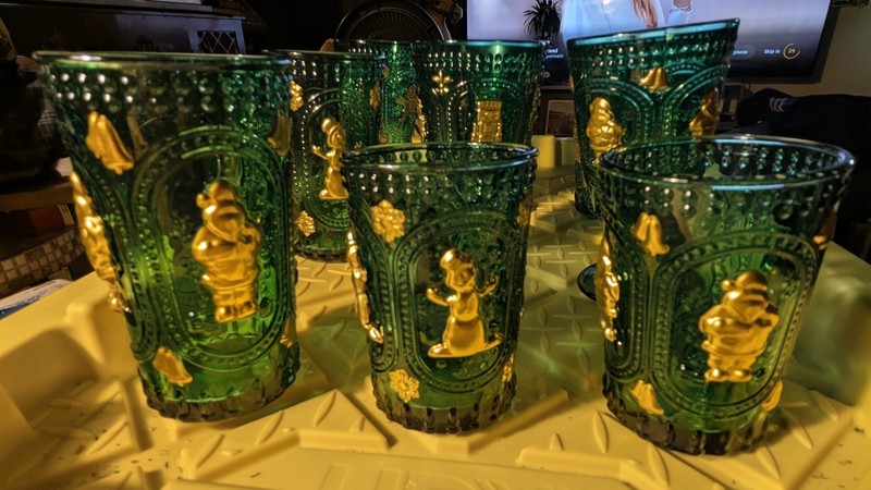 9 Mosser Emerald Green Gold Inlay Xmas Motiff Tumblers Glasses , Beautiful !