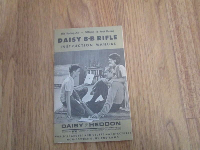 Vintage Daisy BB Rifle Instruction Manual, Daisy Heddon, 1969