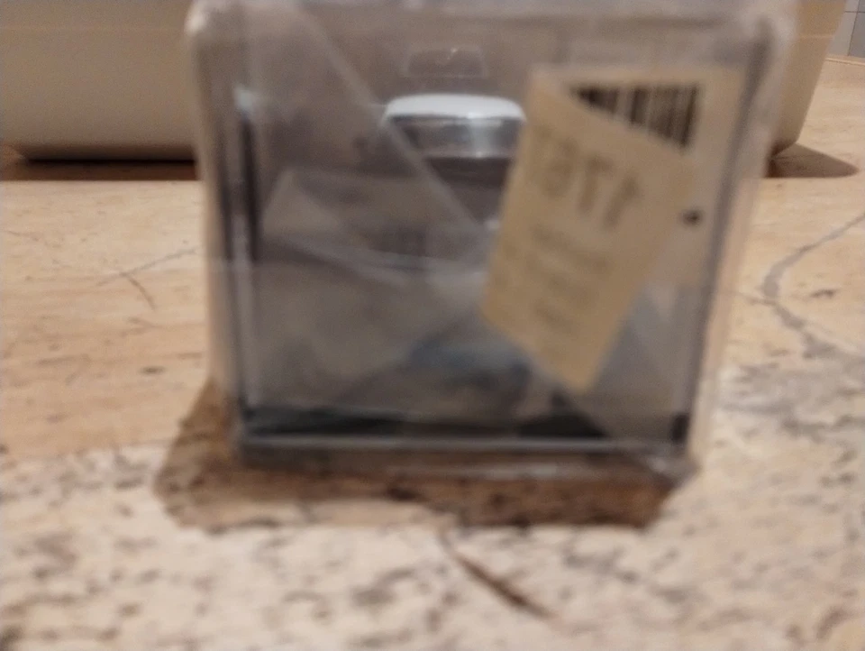 Modellautos 1:43 Neo Scale Models Pontiac Grand Am 2 door Coupe mit Vitrine - Bild 2 von 4