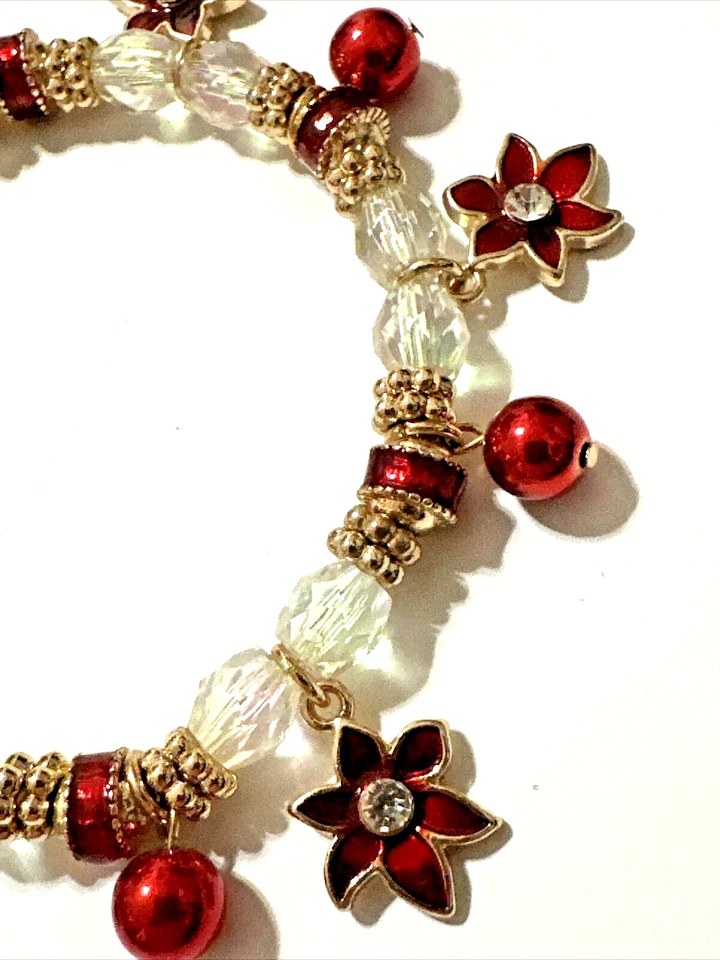 Pulsera KC KENNETH COLE Navidad Poinsettia Dije Esmalte y Cristales Elásticos Foto 3 de 4