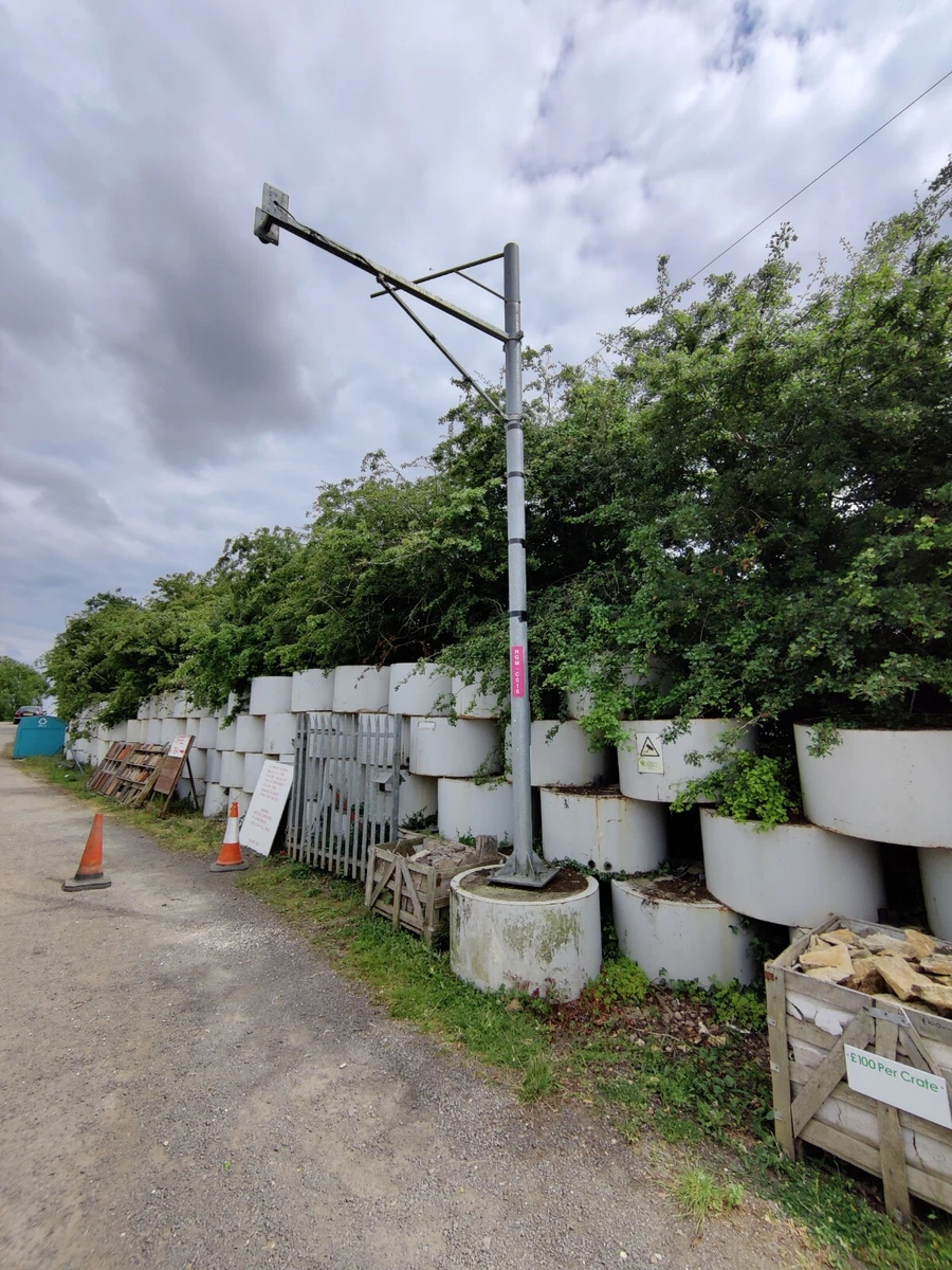 Lamp post with camera 2025