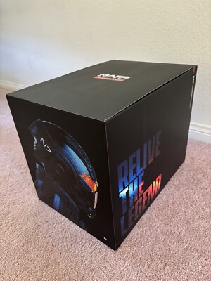  Mass Effect Legendary Edition Cache Collector's Bundle, Helmet LED, NEW!!