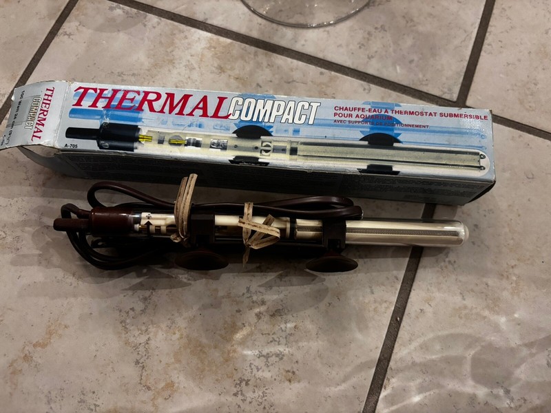 Hagen Thermal Compact Submersible Aquarium Heater 100 w