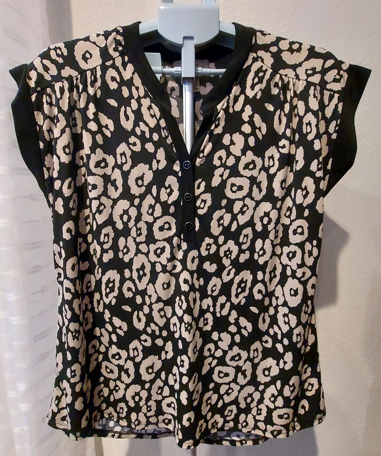 Diana Belle Blouse Women's Large Black/Beige Flutter Cap Sleeve Stretch