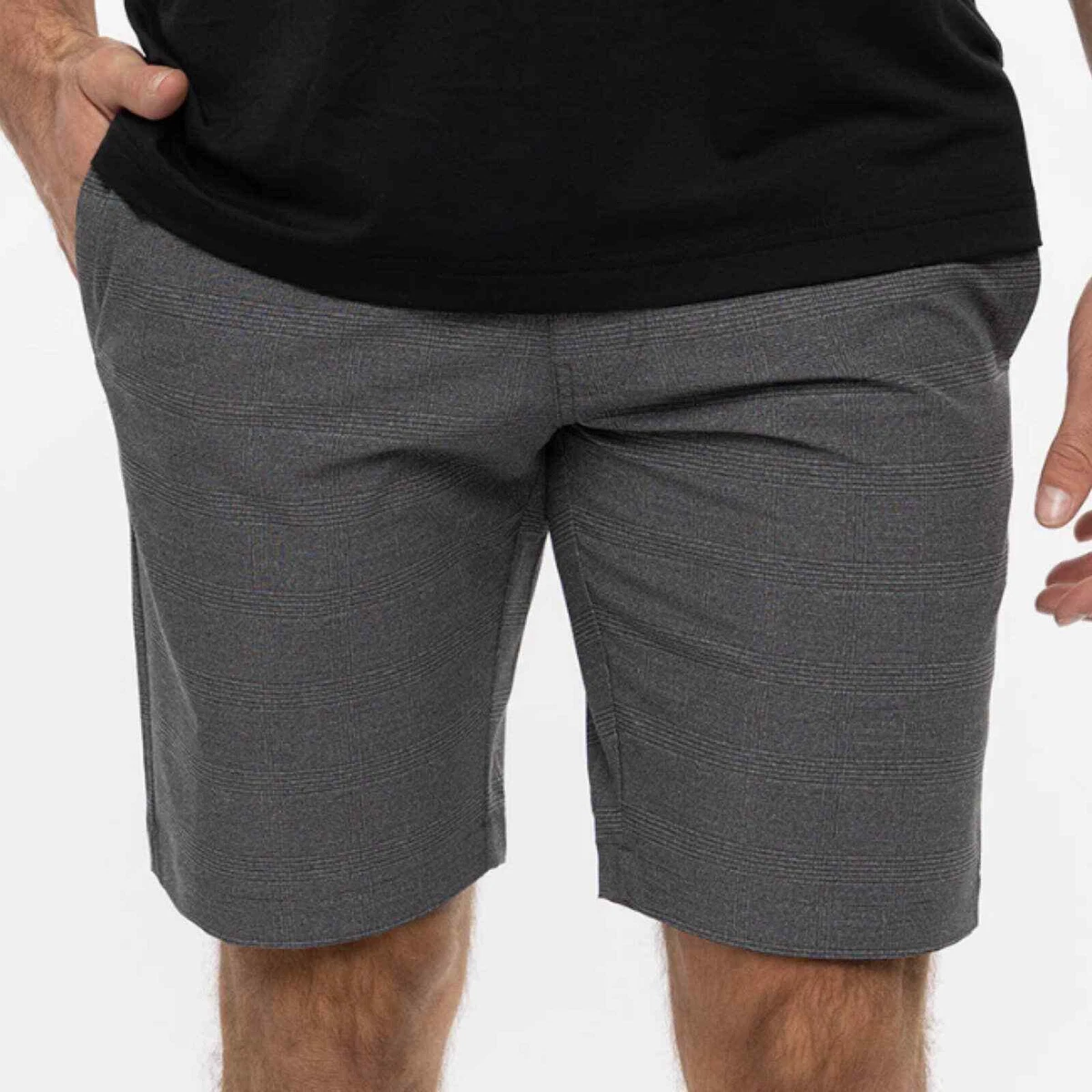 Travis Mathew Grommet Men s Textured PinStripe Golf Shorts Size 32