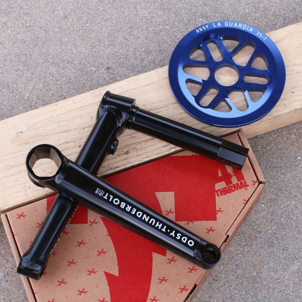 ODYSSEY / THUNDERBOLT CRANKS BMXクランク　bmx Odyssey Thunderbolt Cranks - RHD | Source BMX - US