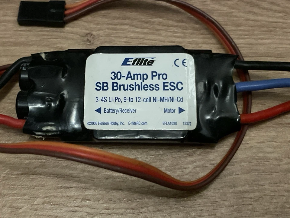 Horizon Hobby E-Flite EFLA1030 30A Pro SB Brushless ESC 3-4S mit BEC Modellbau - Bild 2 von 2