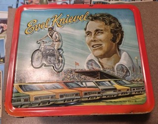 1974 EVEL KNIEVEL LUNCHBOX WITH THERMOS EXCELLENT!!!!