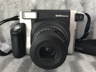 Fujifilm Instax Wide 300 Sofortbildkamera Schwarz Silber  Top Zustand