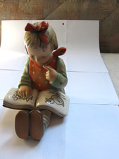 Hummel Figur der B&uuml;cherwurm M&auml;dchen Nr. 14/B  Buchst&uuml;tze 2.te W H. 15,5 cm 50er