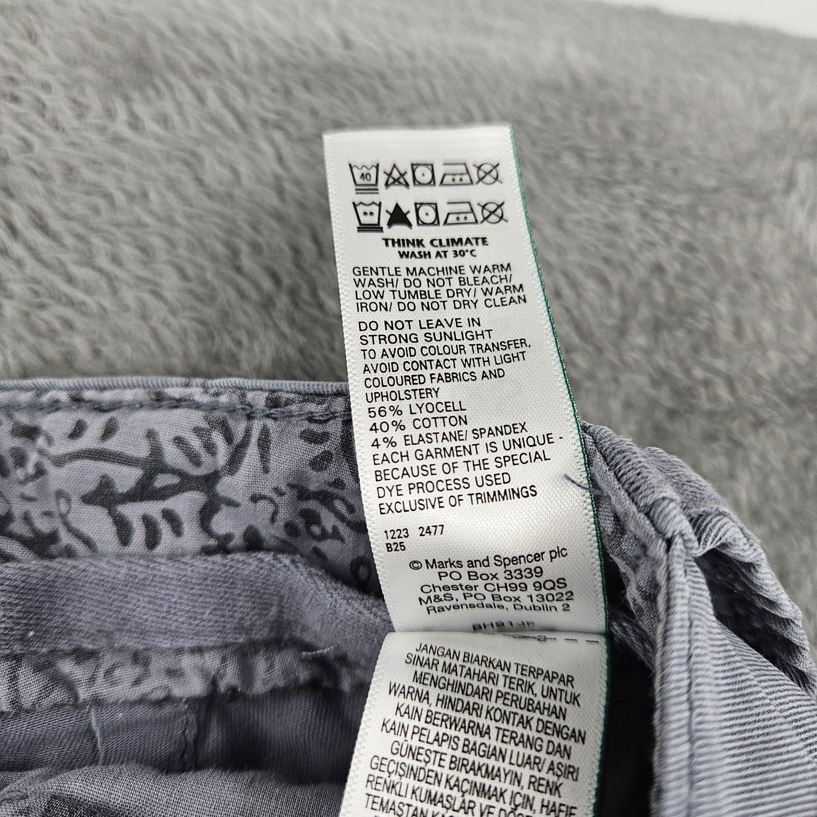 M&S Womens Cargo Cropped Trousers UK 22 Regular Graphite Grey Lyocell Stretch image 7