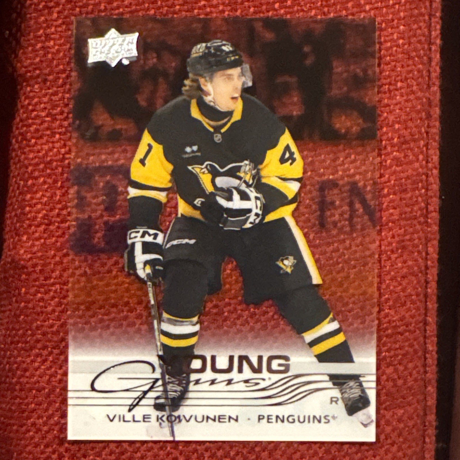 VILLE KOIVUNEN 2025-26 UPPER DECK SERIES 1 CLEAR CUT YOUNG GUNS RC SP #233