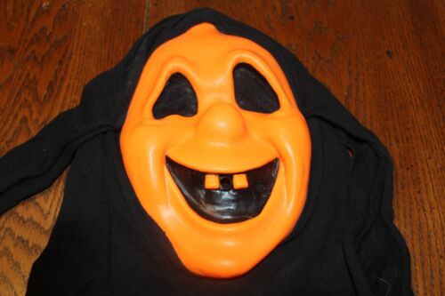 VINTAGE EASTER UNLIMITED GHOST FACE SCREAM HALLOWEEN MASK-ORANGE - Picture 1 of 1