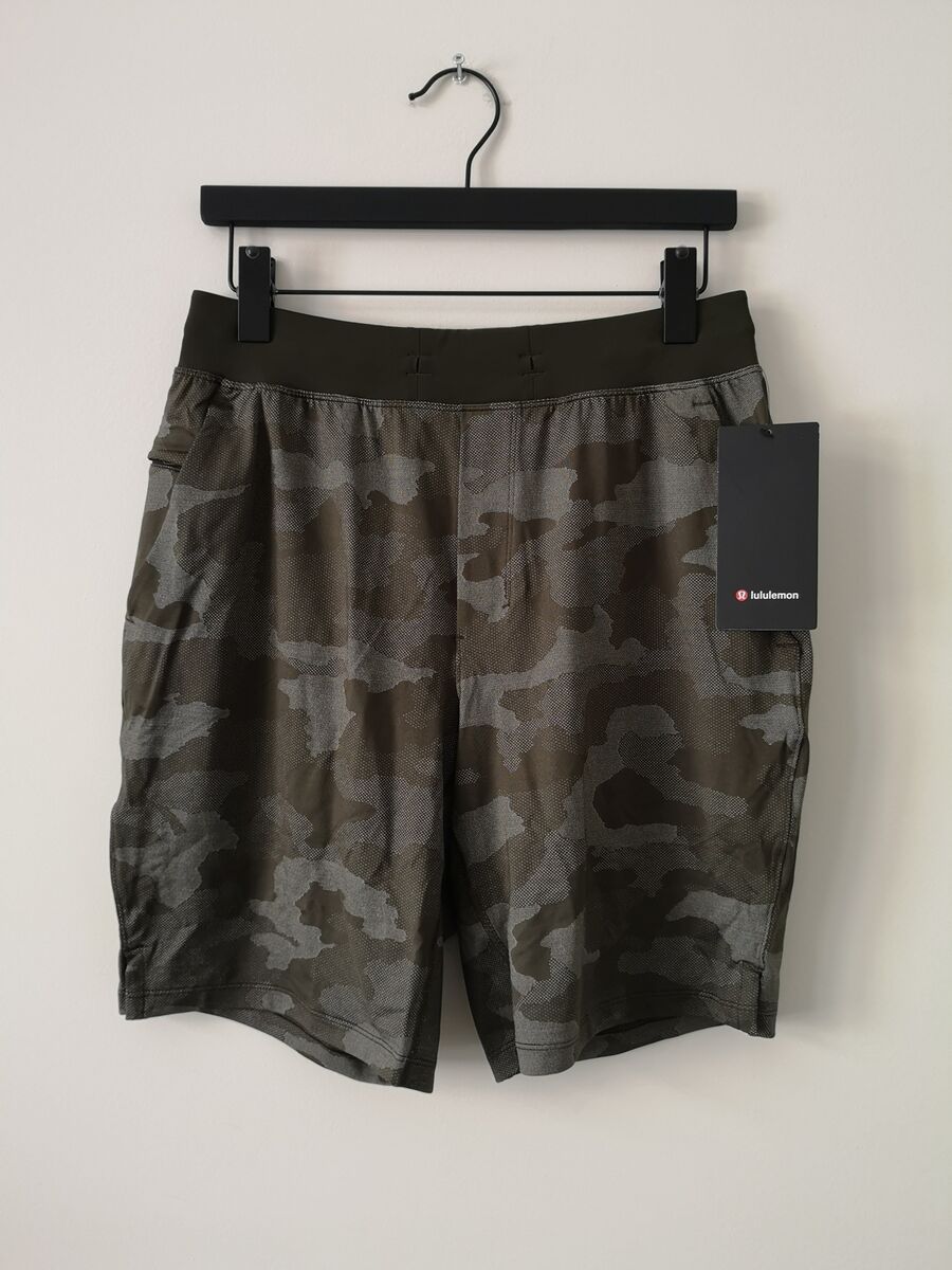 NWT LULULEMON VMCD Green Camo T.H.E. Shorts 9 NWT LULULEMON VMCD Green Camo T.H.E. Shorts 9