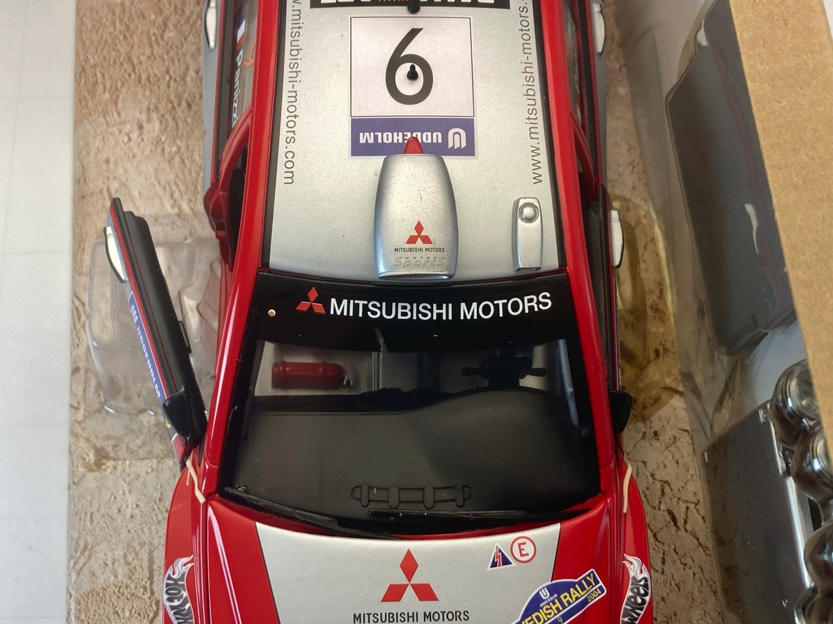 1:18 Hot Wheels Mitsubishi Lancer WRC Panizzi Sweden Rally B6228