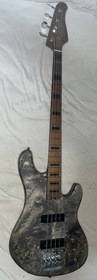 Cort GB-MODERN 4 E-Bass 4-saitig grau Solidbody 24 Bünde inkl. Gig Bag