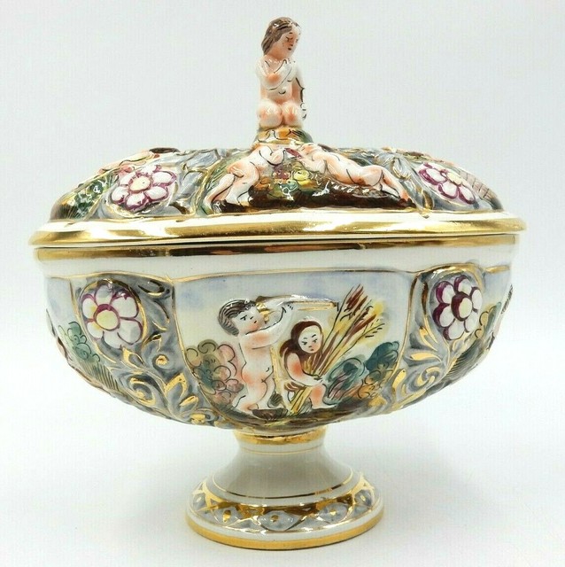 VINTAGE CAPODIMONTE INTRICATE PORCELAIN LIDDED CANDY DISH 77 OF ONLY