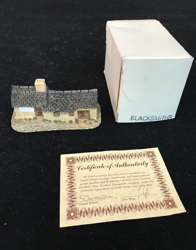 David Winter ~ THE BLACKSMITH'S COTTAGE ~ MIB ~ COA ~ PERFECT WITH BOLD COLORS - Picture 12 of 12