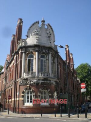 FOTO FINSBURY TOWN HALL GARNAULT PLACE EC1 AN DER KREUZUNG MIT ROSOMAN STREET