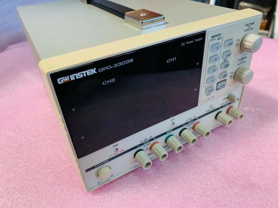 GW Instek GPD-3303S 3-Channel Programmable Linear DC Power Supply 195W, 1mV/1mA - Image 3 of 4