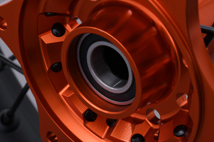 Roue arrière orange 2.15x18 pour KTM EXC 300 2003-2015 - 4