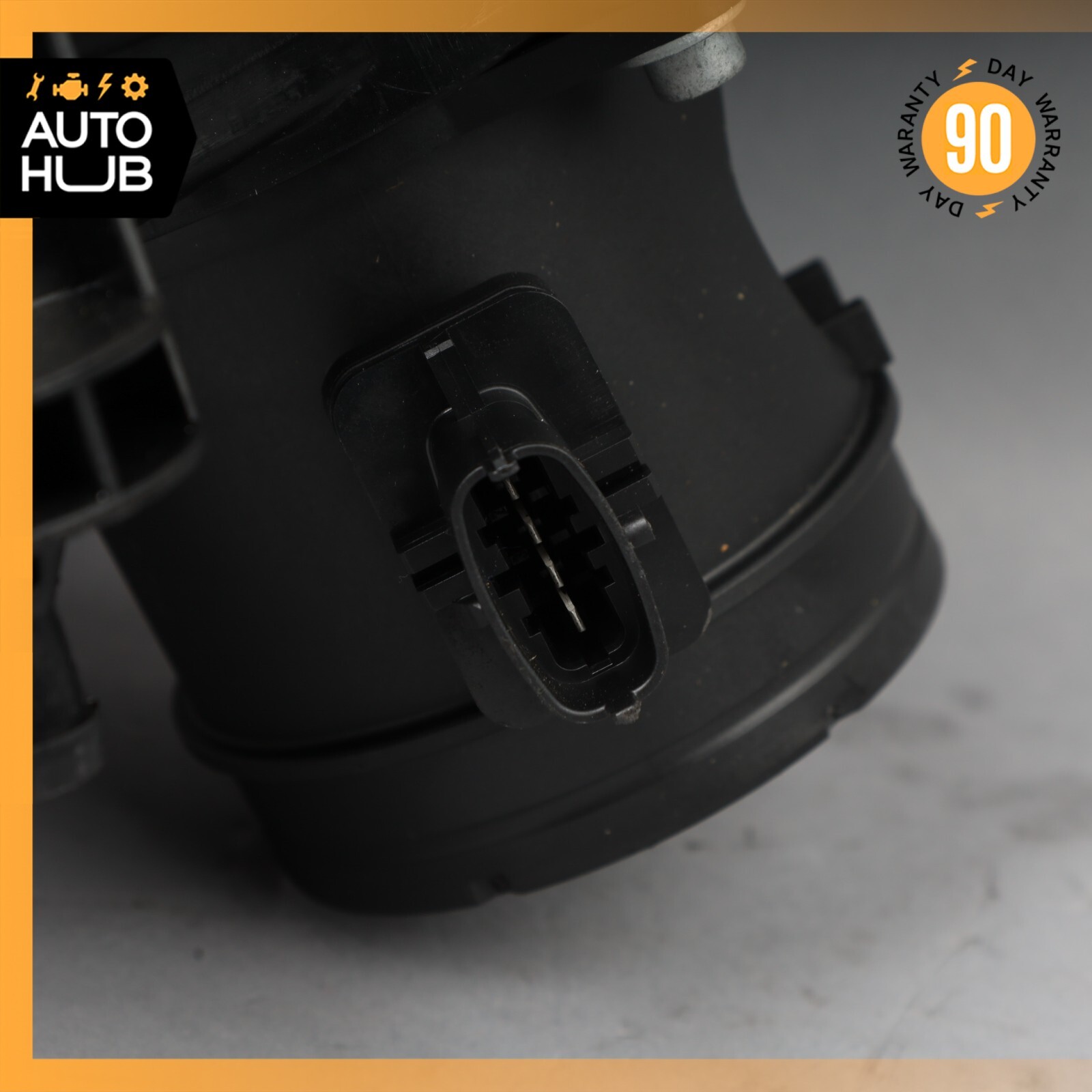 14-18 Maserati Ghibli Quattroporte Engine Air Intake Filter Right 670001543 OEM