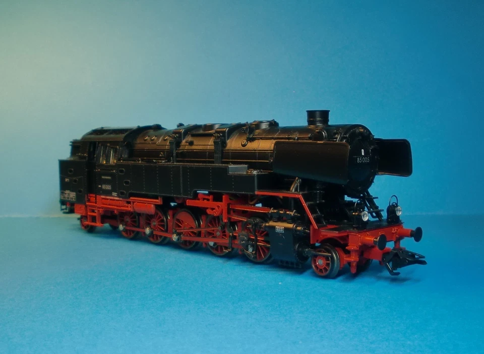 Trix H0 Dampflok BR 85 005 mit DCC Digitaldecoder - Artikel 22702 - OVP - Bild 2 von 4