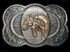 TB11140 VINTAGE 1970s  HORSE  HORSESHOE  WESTERN  COWBOY GOLDTONE BUCKLE