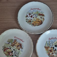 Lot 3 assiettes déco céramique motifs fromages France